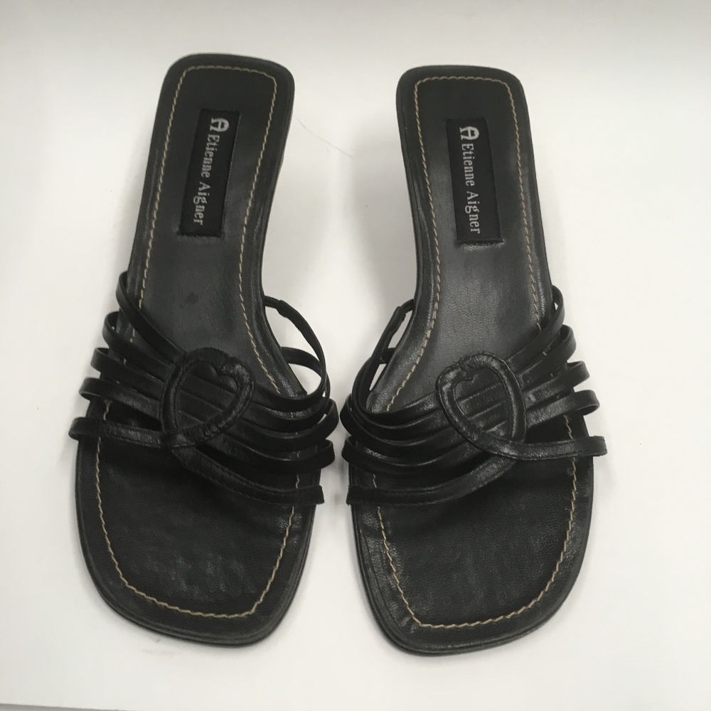 Etienne Aigner Black E-Heart 8.5M (0023)